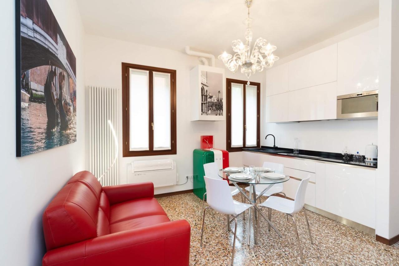 Just Urban Stays - Castello 5067 Boutique Apartment Veneţia Exterior foto